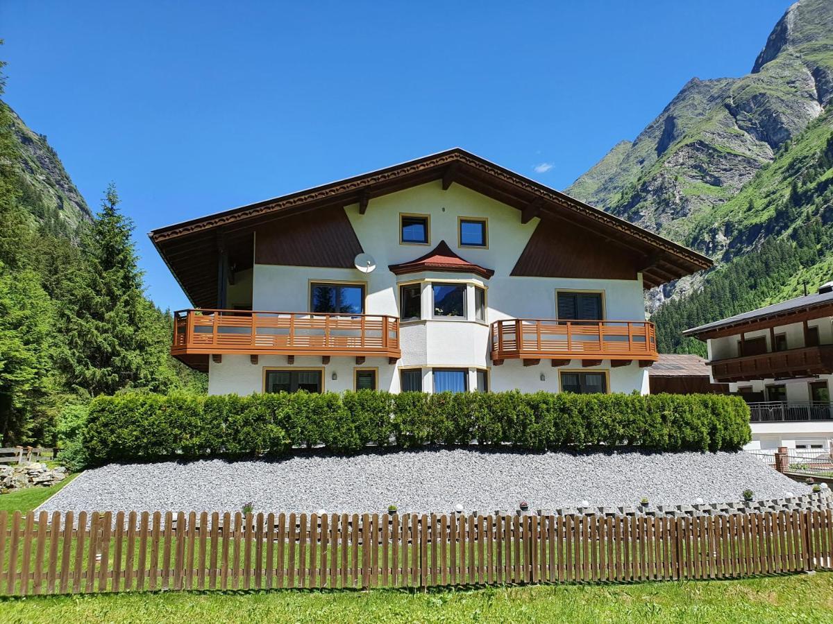 Haus Bergheimat Apartment Sankt Leonhard im Pitztal Luaran gambar